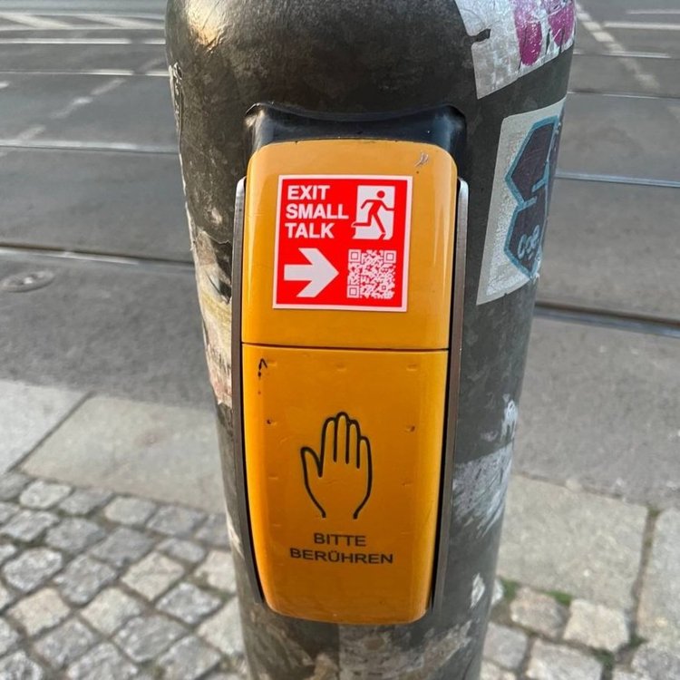EXIT SMALL TALK  Freche Sticker mit Mini-Droptalk-Runden